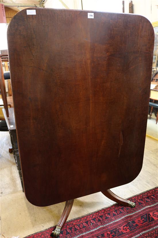 Early 19th century fiddle back mahogany veneered rectangular tilt-top breakfast table(-)